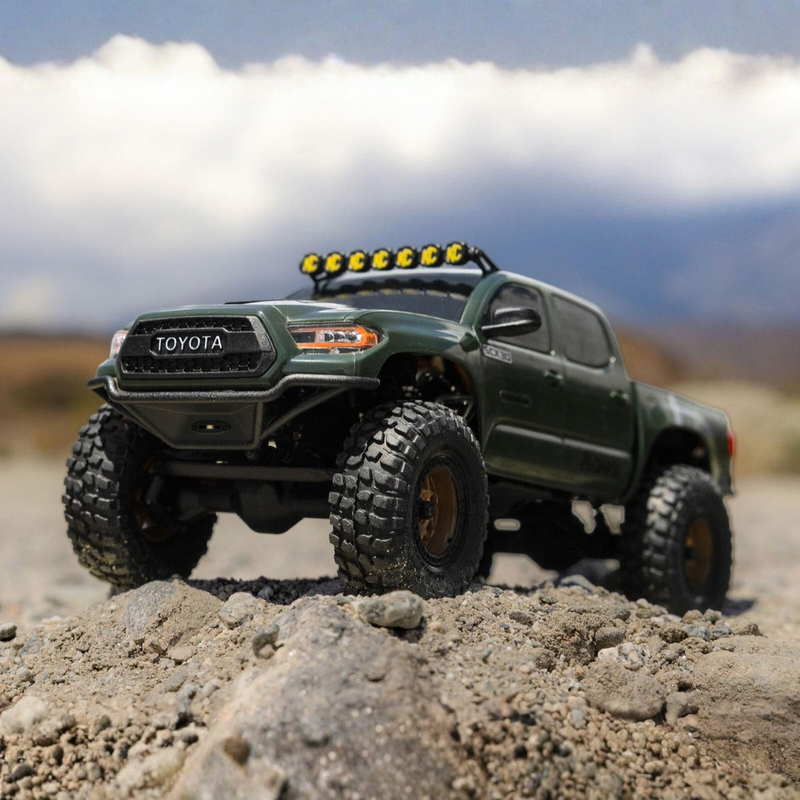 Axial SCX30 Toyota Tacoma TRD Pro 1/30 4WD RTR Scale Mini Crawler (Green)
